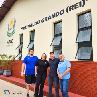 Presidente Cleiton Scudeler visita APAE de Cerquilho