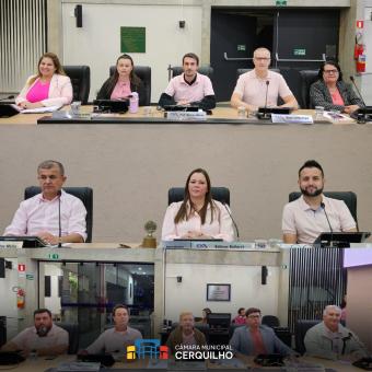 Sessão Ordinária encerra o mês com homenagens