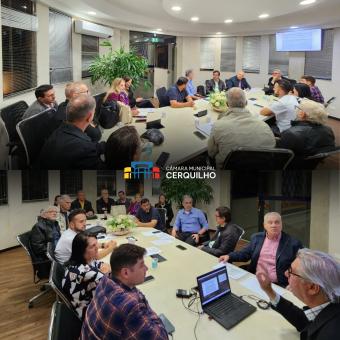 Vereadores se reúnem com administração da Santa Casa